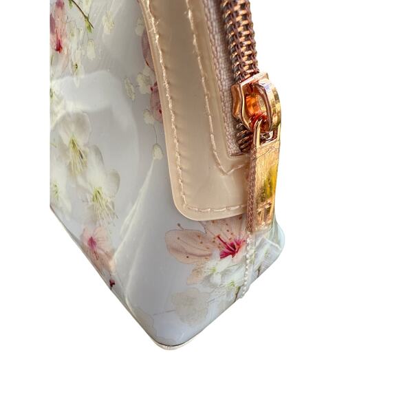 Ted Baker London Make Up Case 10.5"W 6"T 3.25" D - Picture 6 of 8